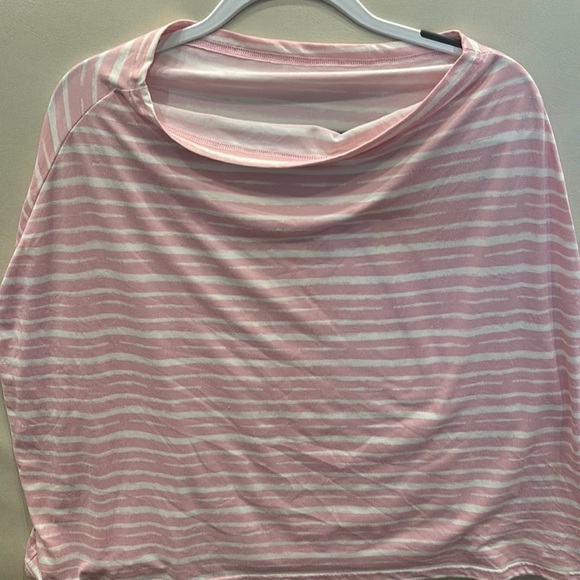 Tahari baby multi use cover pink white - Picture 3 of 3